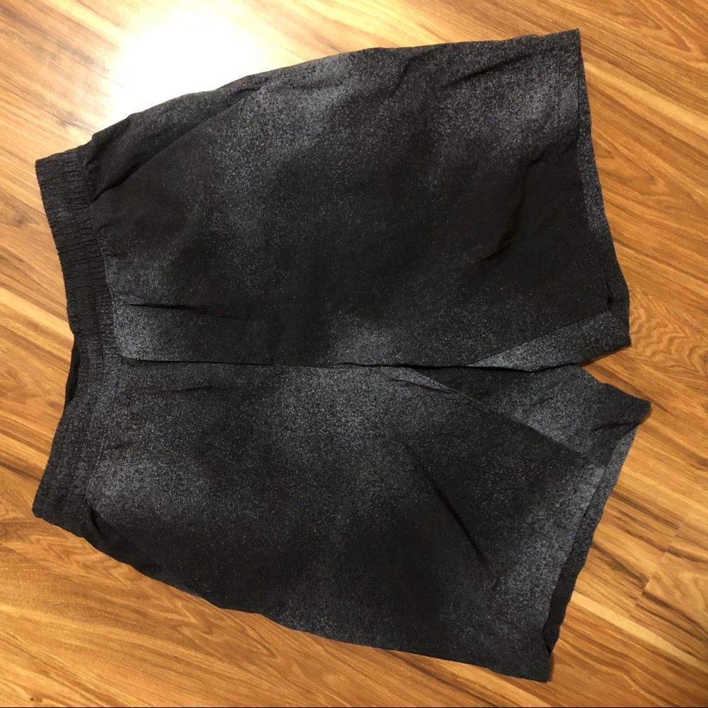 Lululemon Men Shorts W/liner
